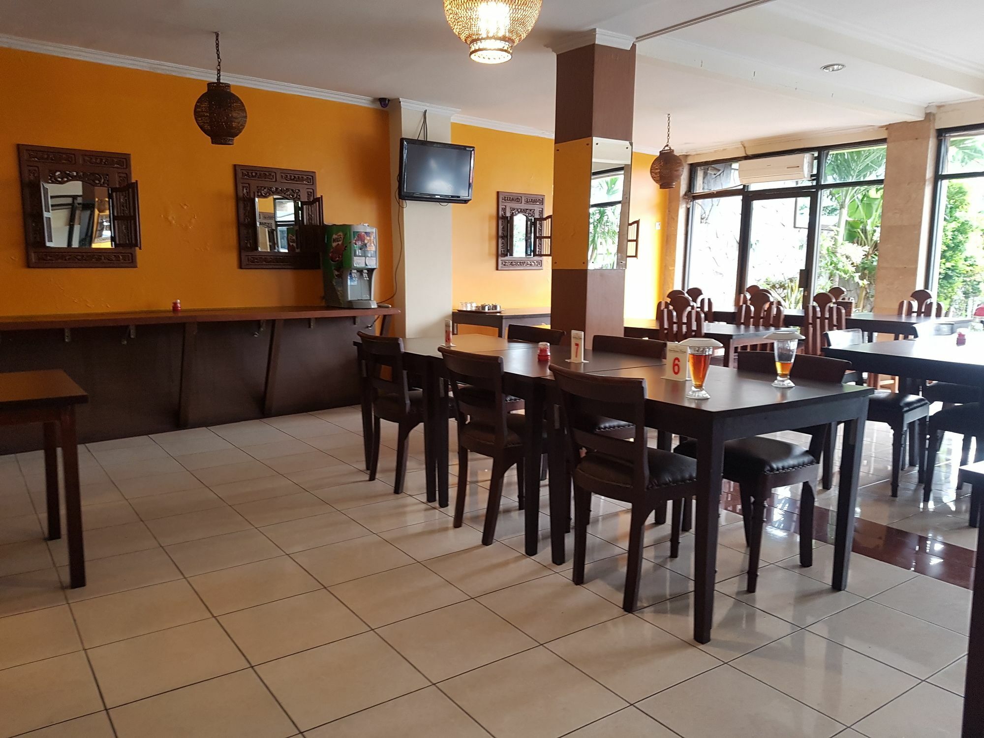 Hotel Nusantara Indah Syariah Yakarta Exterior foto